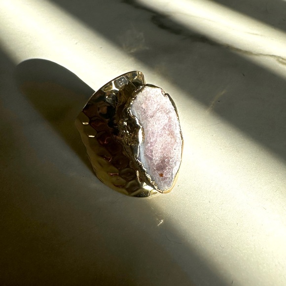 NEW Luxury Natural Stone Adjustable Crystal Irregular Geode Gold-plated Ring - Picture 3 of 4